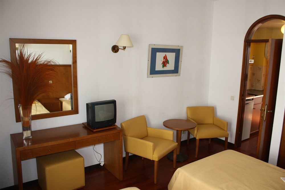 Apartamentos Turisticos Paraiso Funchal  Esterno foto